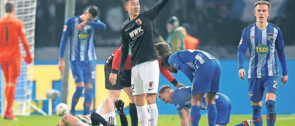 Die Kräfte schwinden - sowohl bei Hertha als auch bei Augsburg. 
