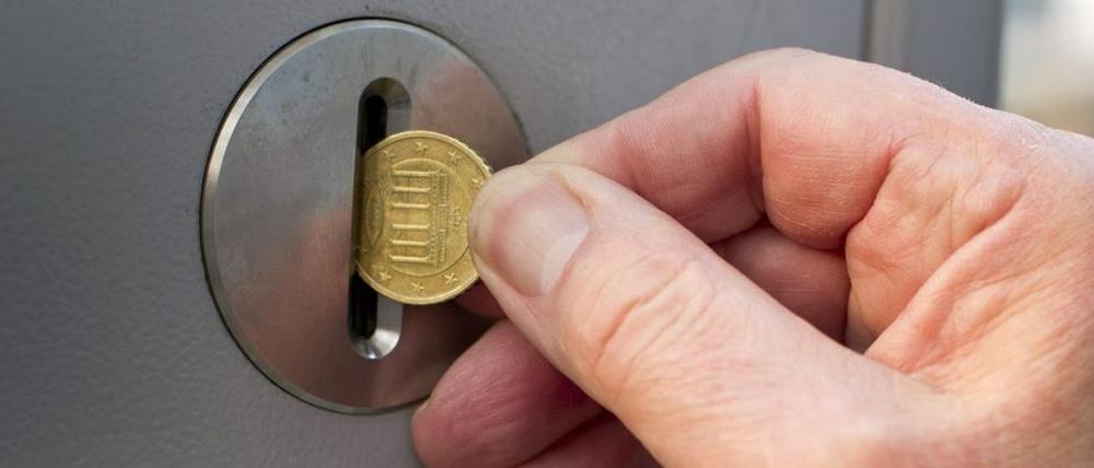 Um Schäden zu verhindern, werden Parkautomaten in Friedrichshain-Kreuzberg über Silvester verschlossen.