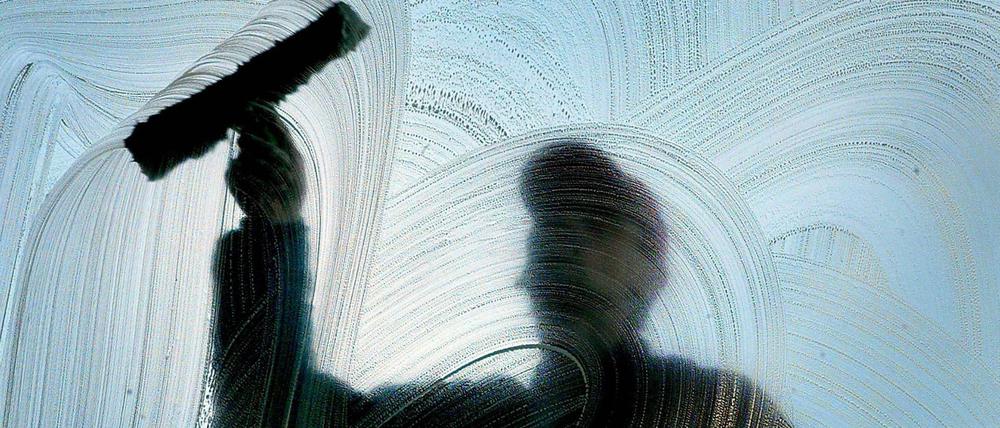 Wer im Auftrag Berlins arbeitet, soll mindestens 11,30 Euro die Stunde verdienen.
