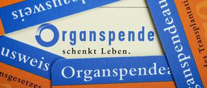 Organspendeausweise im Scheckkartenformat der Bundeszentrale für gesundheitliche Aufklärung (BZgA). 