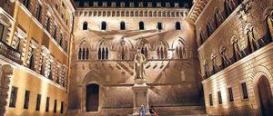Schon 2017 musste die Bank Monte dei Paschi di Sien, hier ihr Hauptgebäude in Sienna, mit einer staatlichen Kapitalspritze in Höhe von 6,9 Milliarden Euro gerettet werden, nun könnte sie erneut Hilfe benötigen.