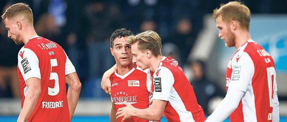 Feste feiern. Als einzige Profi-Mannschaft in Deutschland ist der 1. FC Union in dieser Saison noch ungeschlagen. Die Berliner spielten allerdings auch zehnmal unentschieden. 