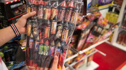 Voriges Silvester und Neujahr gab es in Berlin mehrere Angriffe auf Polizisten und Sanitäter mit Pyrotechnik.