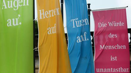 Lauter bunte Toleranzappelle.