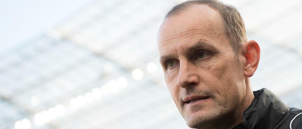 Das war es wohl in Leverkusen: Trainer Heiko Herrlich muss laut Medienberichten trotz des Sieges den Trainerposten bei Bayer verlassen.
