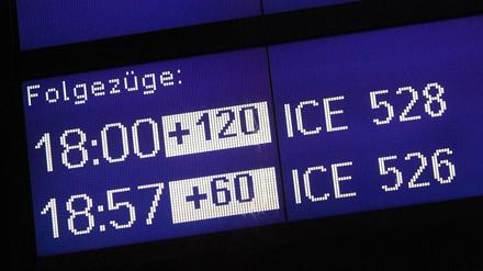 Jedes Jahr kommen Tausende Flug- und Bahnreisende nicht oder nur mit großen Verspätungen an ihr Ziel.