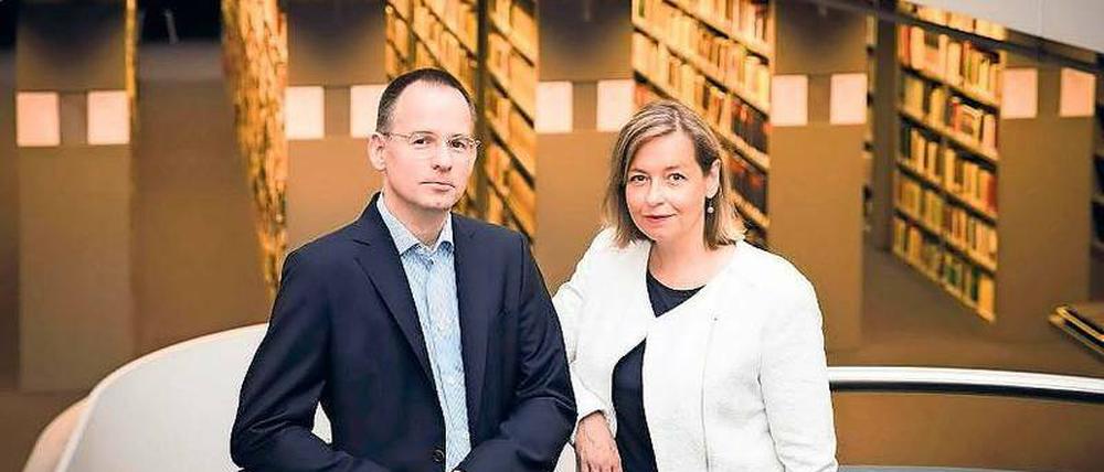 Andrew James Johnson und Anita Traninger, leitende Forschende des Exzellenzclusters "Temporal Communities".