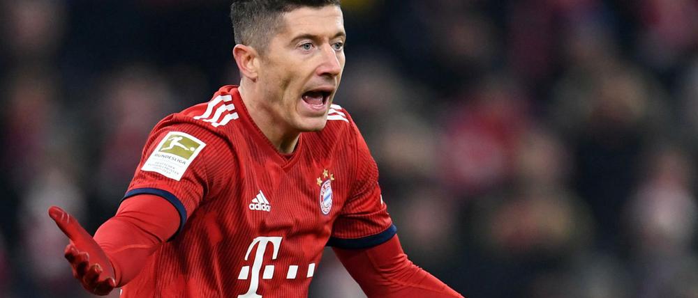 Hey! Robert Lewandowski findet, dass er noch eine Weile beim FC Bayern bleiben kann.