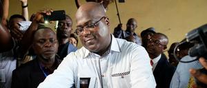Der Oppositionskandidat Felix Tshisekedi gibt seine Stimme ab.