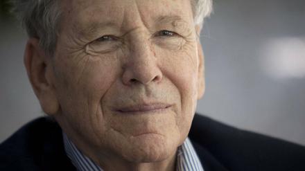 Amos Oz im Jahr 2012.  