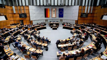 Ein Blick in den Plenarsaal des Berliner Abgeordnetenhauses