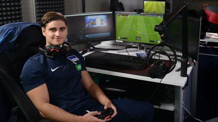 Elias Nerlich, Mannschaftskapitän der E-Sport-Mannschaft von Hertha BSC.