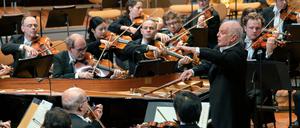 Mann am Klavier. Daniel Barenboim dirigiert das Silvesterkonzert der Philharmoniker