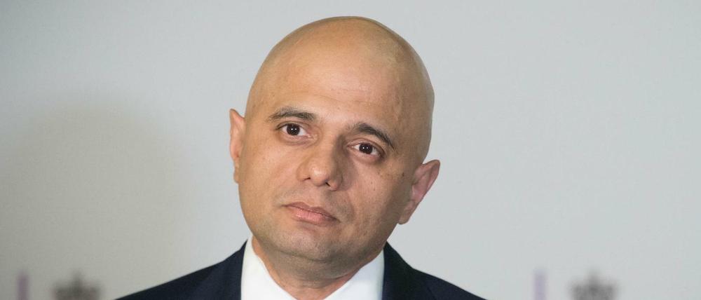 „Es geht darum, Menschenlebenzu schützen, aber auch umden Schutz unserer Grenzen“, begründete Sajid Javid, Innenminister von Großbritannien, die Entscheidung.