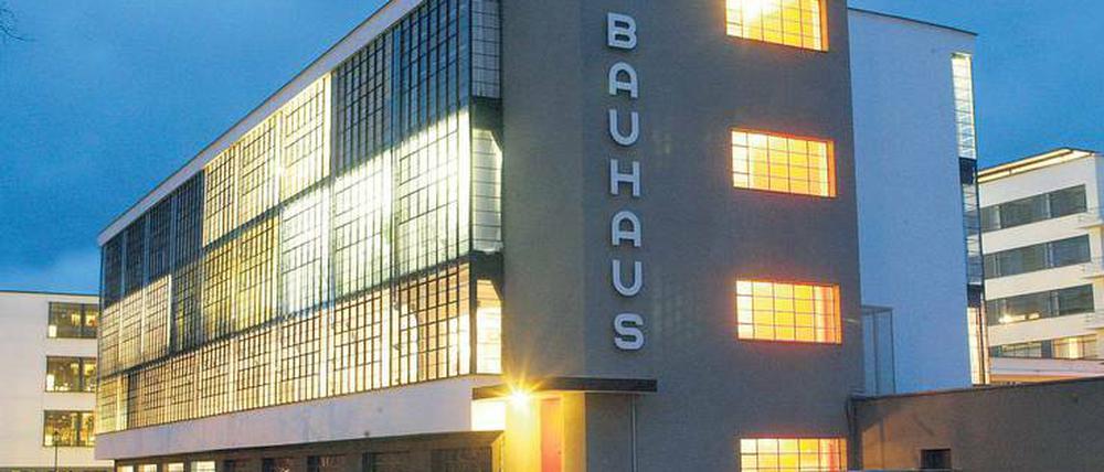 Klare Kante. Walter Gropius entwarf das Bauhaus-Gebäude in Dessau.