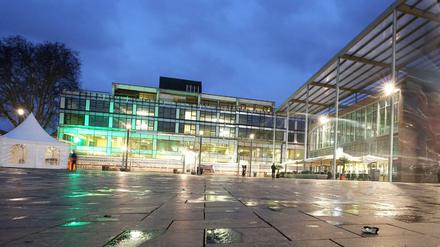Auf diesem Platz in Bottrop fuhr in der Silvesternacht ein 50-Jähriger gezielt in eine feiernde Menschengruppe und verletzte vier Personen. 