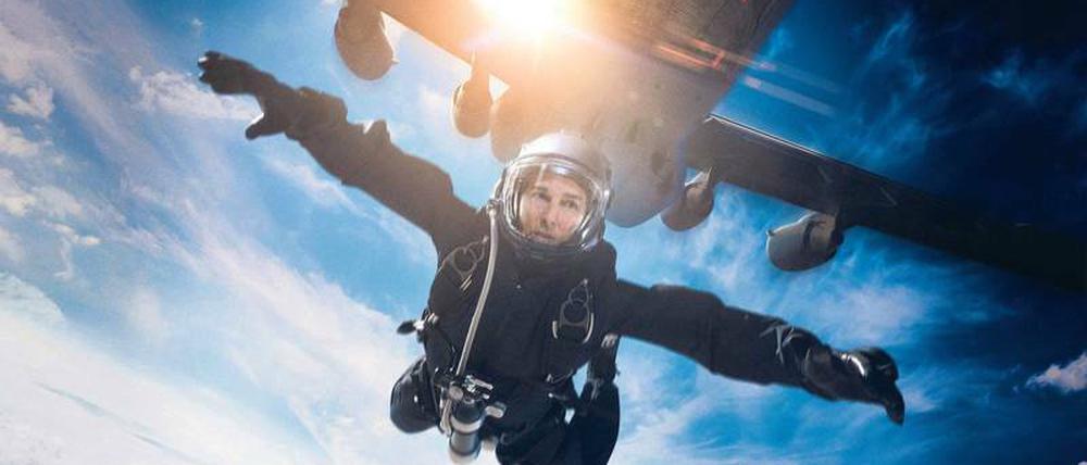 Hollywood-Schauspieler Tom Cruise ärgert sich darüber, dass Kinofilme wie „Mission Impossible: Fallout“ auf modernen Fernsehern häufig wie Soaps aussehen. Er ruft zur Abschaltung von Bildverbesserungsfunktionen auf. 