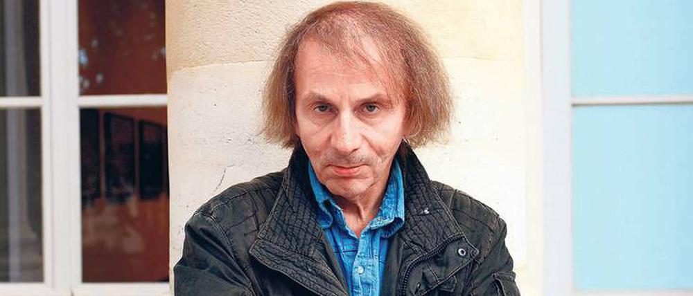 Ritter der Ehrenlegion. Michel Houellebecq, geboren 1956, im November 2014 vor dem Pariser Pavillon Carré de Baudouin.