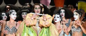 Schriller Spaß. Die Operette "Perlen der Kleopatra" an der Komischen Oper Berlin.