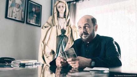 Blockbuster. 5,2 Millionen Polen sahen den kirchenkritischen Film „Kler“, mit Arkadiusz Jakubik als Priester.