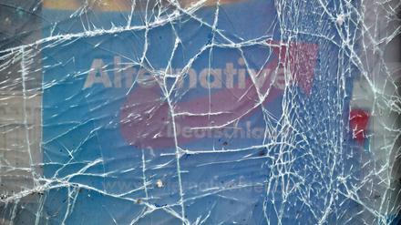Vor vier Tagen: Brandanschlag auf das Parteibüro der AfD im sächsischen Döbeln. 