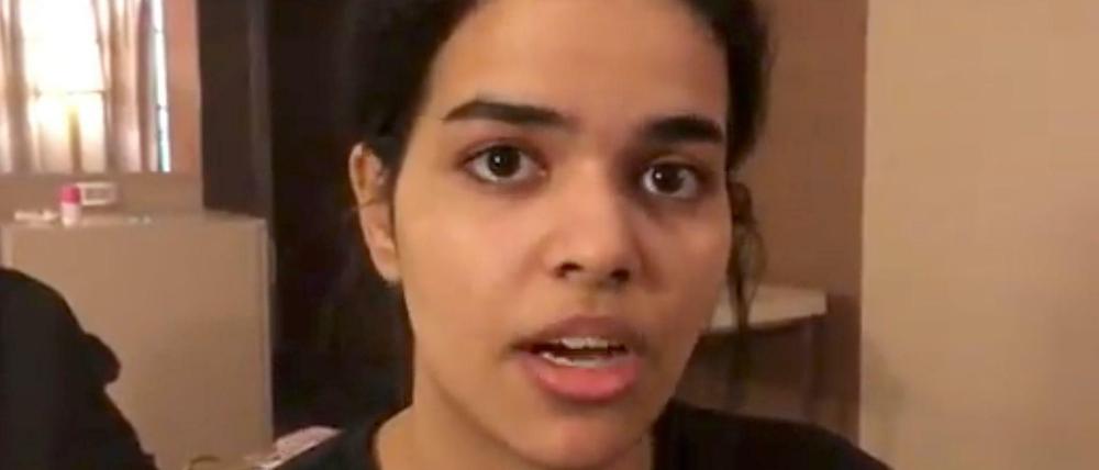 Rahaf Mohammed al-Kunun in einem Hotelzimmer am internationalen Flughafen in Bangkok. Die 18-Jährige ist inzwischen in Obhut des UNHCR.