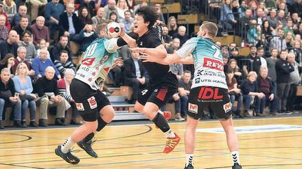 Mit aller Kraft. Koreas Gu Kang-jeon ließ sich auch beim Testspielsieg beim Oranienburger HC nicht aufhalten.