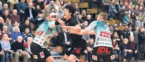 Mit aller Kraft. Koreas Gu Kang-jeon ließ sich auch beim Testspielsieg beim Oranienburger HC nicht aufhalten.