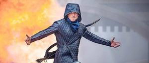 Auf die Barrikaden. Das Vermummungsverbot gilt für Taron Egertons martialischen Robin Hood nicht.