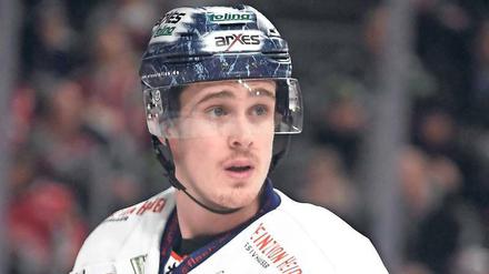 Ernste Sache. Louis-Marc Aubry und seine Eisbären-Kollegen sind heute in Mannheim gefordert. 