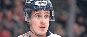 Ernste Sache. Louis-Marc Aubry und seine Eisbären-Kollegen sind heute in Mannheim gefordert. 