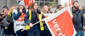 Berlin begannen die Streiks diese Woche, gefolgt von Stuttgart und NRW.