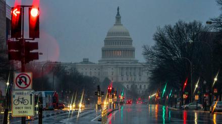 Rote Ampel für die US-Politik. Seit 19 Tagen sind die meisten Ministerien im Zwangsurlaub. 