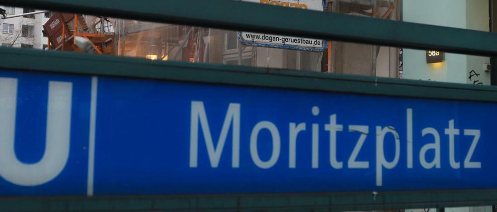 (Der U-Bahnhof Moritzplatz dient derzeit als Kältequartier für Obdachlose (Symboldbild). 