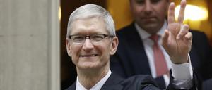 Apple-Vorstandschef Tim Cook hat im vergangenen Geschäftsjahr gut ein Fünftel mehr Gehalt bezogen.