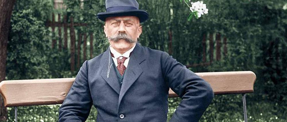 Vollblutbeamter. Adolf Wermuth war nie Mitglied in einer Partei.