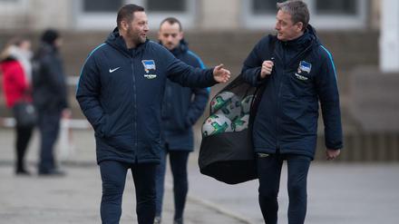 Rainer, wohin? Nach Stuttgart, Pal. Herthas Coach Pal Dardai (l.) und sein Co-Trainer Rainer Widmayer gehen bald getrennte Wege.