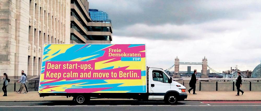 Wenn's denn sein muss: Die FDP versuchte den drohenden Brexit schon 2016 mit Humor zu nehmen.
