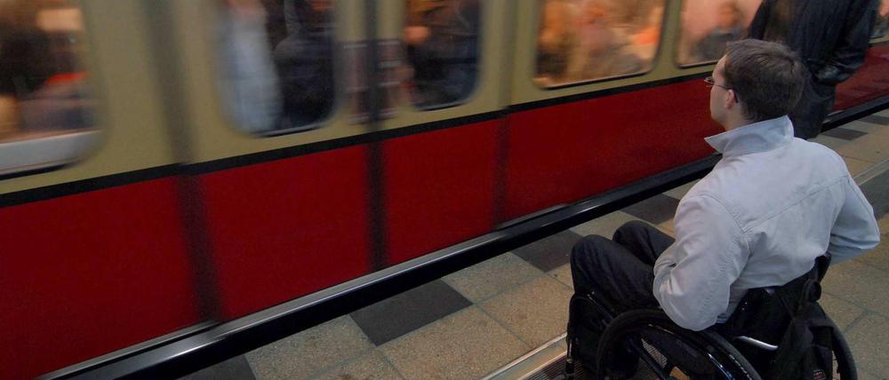 Noch nicht überall freie Fahrt. Aktuell sind noch nicht alle S- und U-Bahnhöfe in Berlin barrierefrei.