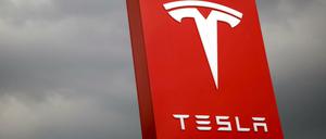 Mitte Oktober hatte Firmenchef Musk die Zahl der Tesla Beschäftigten mit 45.000 beziffert. 