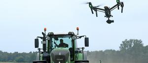 Mit Trecker und Technik: So geht Landwirtschaft heute. 