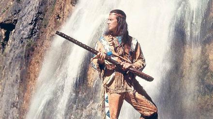 Pierre Brice als Winnetou. 