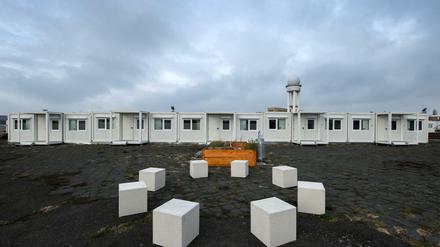 Die Containerblöcke auf dem Tempelhofer Feld.