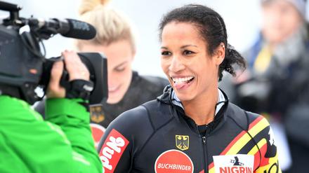 Mariama Jamanka, 28, wuchs in Reinickendorf auf. Sie war zunächst Leichtathletin, wechselte 2013 zum Bobsport. Jamanka lebt mittlerweile in Oberhof und ist Sportsoldatin.