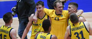 Am Sonntag jubelten die Berliner über den Einzug ins Pokalfinale. Am Dienstag wartet bereits der nächste Wettbewerb.