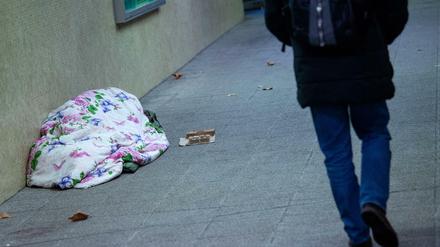 Viele Obdachlose schlafen auch in den Wintermonaten auf den Berliner Straßen.