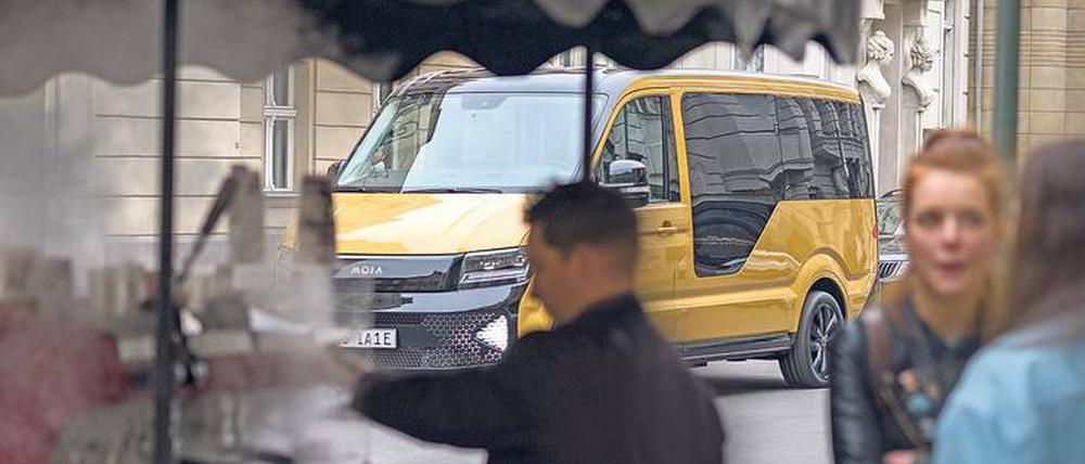 Alles auf Elektro. Moia kutschiert seine Kunden nur mit E-Bussen.