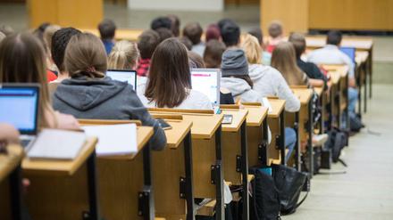 Mitbestimmung nicht nur in den Gremien. Die Berliner AG will auch Vorschläge darüber unterbreiten, wie auch jenseits der Gremien mehr Mitwirkung möglich werden kann. 
