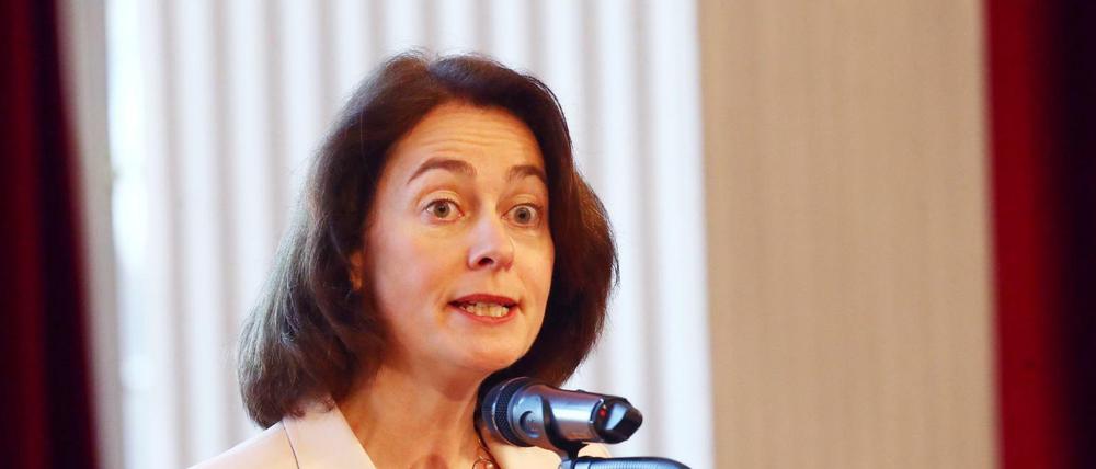 Bundesjustizministerin Katarina Barley (SPD) spricht bei der Auftaktveranstaltung zum Jubiläumsjahr "100 Jahre Weimarer Republik" im Deutschen Nationaltheater.