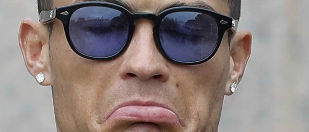 Verurteilt. Cristiano Ronaldo könnte aber noch unglücklicher sein.
